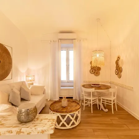 Next To Vatican Museum Luxury Flat רומא
