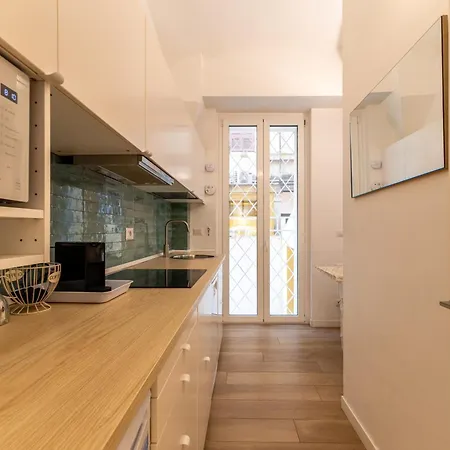 Next To Vatican Museum Luxury Flat דירה