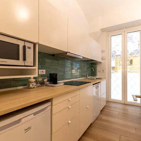Next To Vatican Museum Luxury Flat