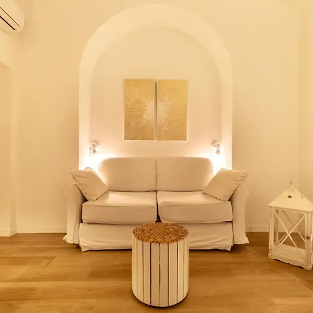 Next To Vatican Museum Luxury Flat