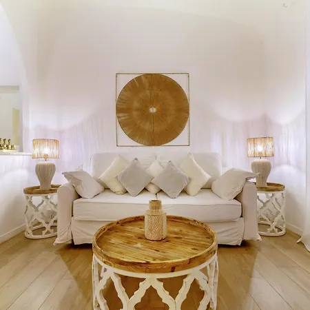 Next To Vatican Museum Luxury Flat