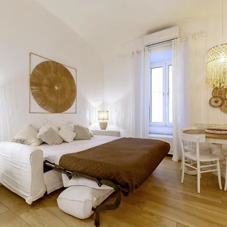 Next To Vatican Museum Luxury Flat 아파트 *