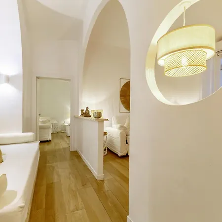 Next To Vatican Museum Luxury Flat